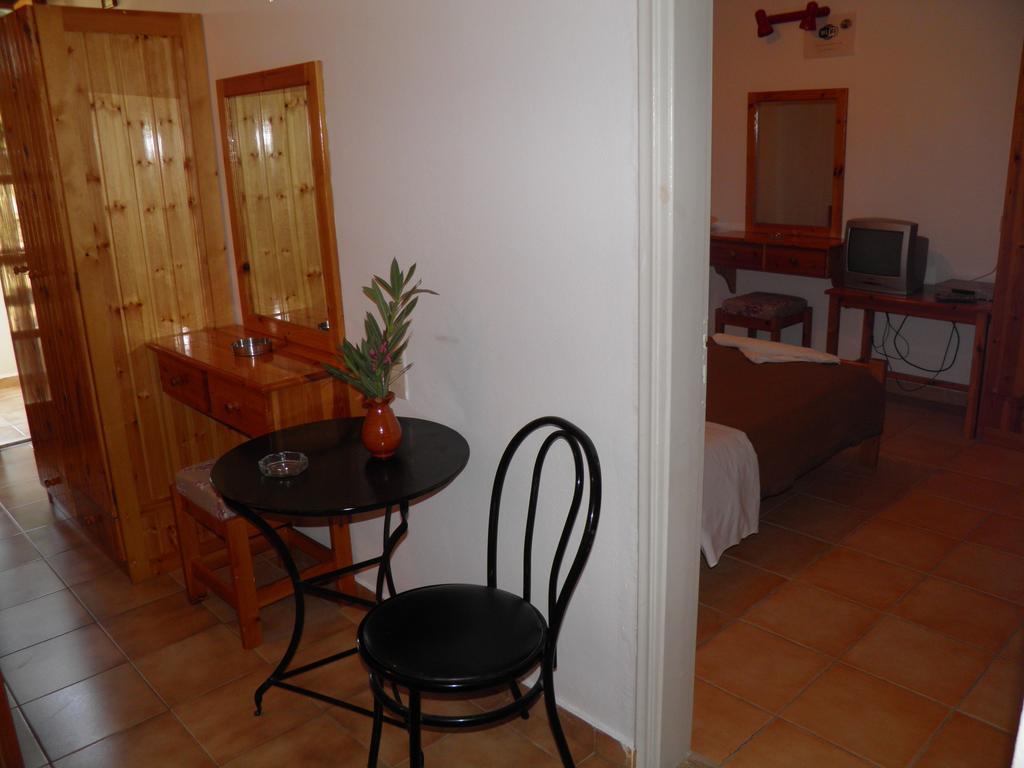 Galaxias Studios Kalamaki  Zimmer foto